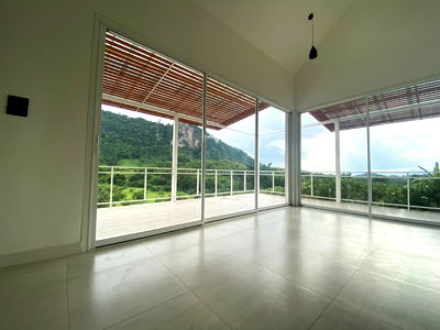 ขายที่ดิน : ประกาศขายพื้นที่ติดเขา วิวสวย บ้านสีขาว เคยใช้เป็นออฟฟิศ