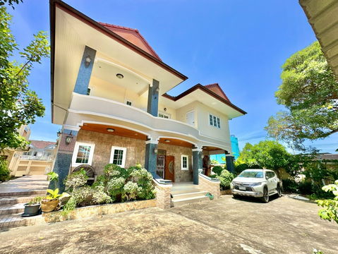 Luxury Home near Bangsaen Beach, premium location, fully furnished and move in ready.