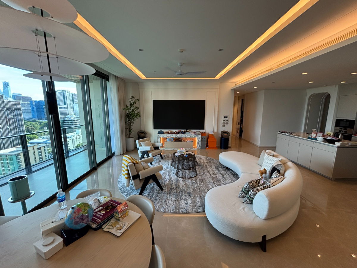 รูป Foreginer Quota ขายคอนโด The Residences at Sindhorn Kempinski ราคา 69,000,000 บาท [KMs250601] - รูปที่ 3/31
