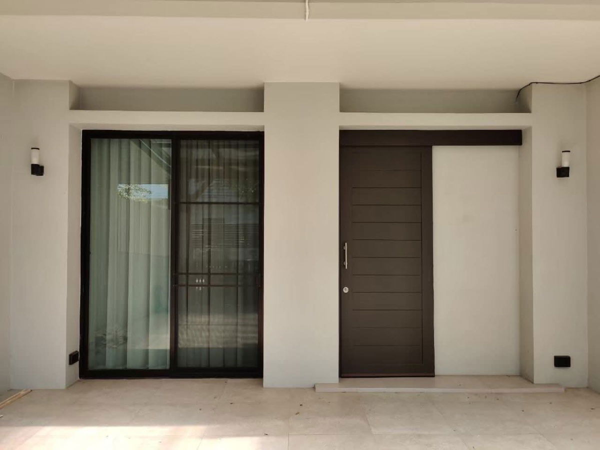 picture Townhouse for rent ✨ Areeya Mandarina Sukhumvit 77 ✨ 3 bedrooms, 3 bathrooms, On Nut Road, fully furnished and equipped with appliances. - 10/11