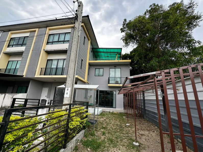 picture For Sale! 3‑Storey Townhome with Spacious Area at The Connect Up 3 Wongwaen–Bangkae - 16/16