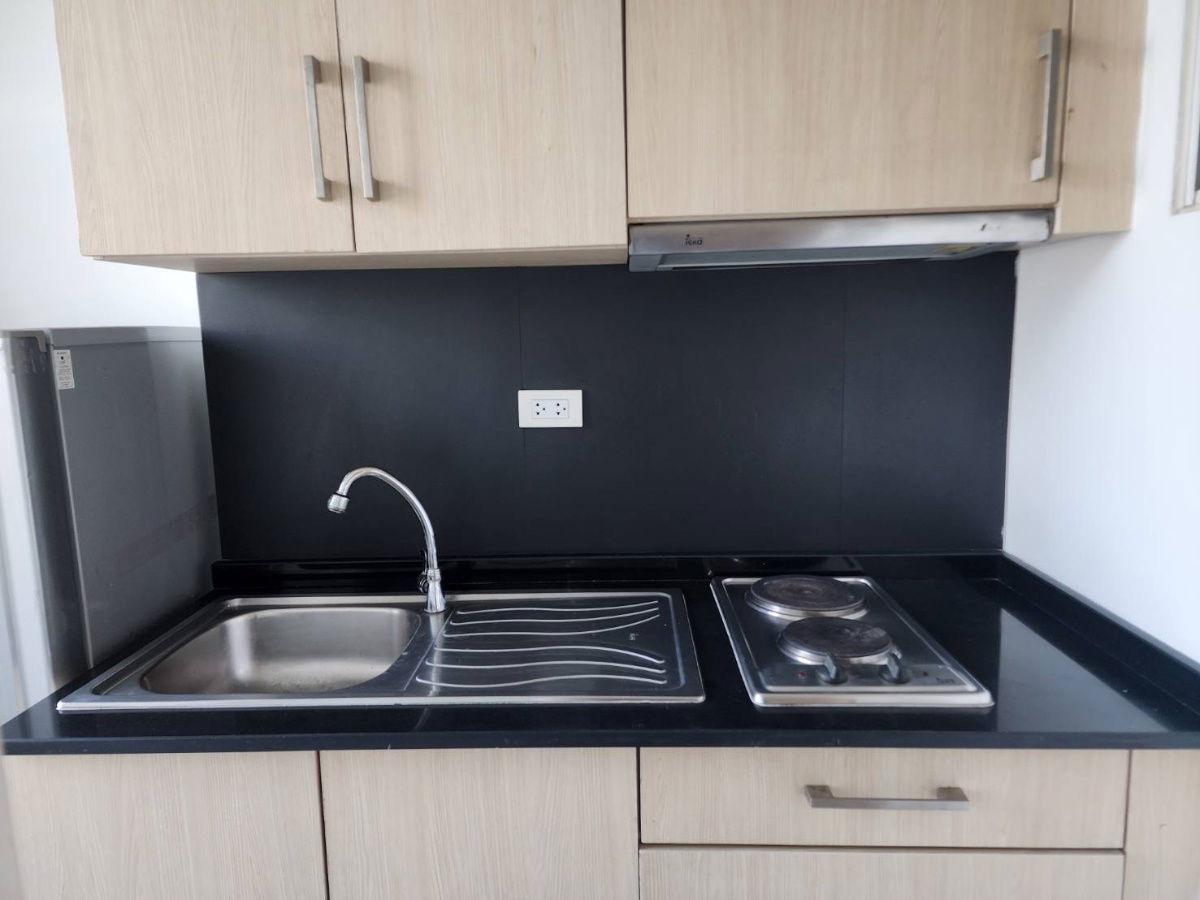 picture For rent Life @ Ratchada-Suthisan  - 9/13