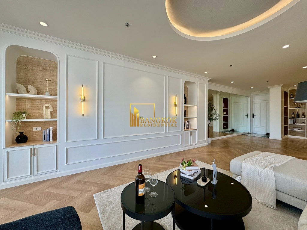 รูป Moon Tower | Renovated 3 Bedroom Condo For Sale in Ekkamai - BR2036CD - รูปที่ 5/42