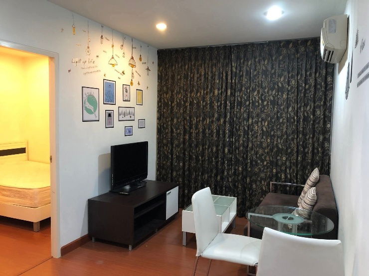 picture Condo for Rent near BTS Sapantaksin & Wongvianyai  11,000 Baht/Month - 13/20
