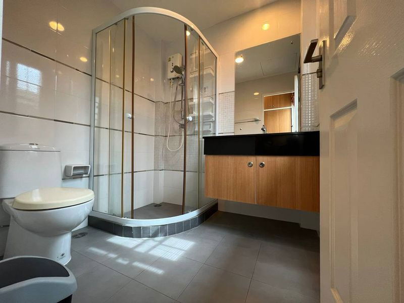 picture Two-storey detached house for sale, Casa Legend Village project, Sriracha, Chonburi - 12/17