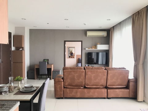 คอนโดหรู ห้องใหญ่ 2bed วิวทะเล ติดห้างซุปเปอร์มาเก็ต สวย สะอาด ตกแต่งพร้อมเข้าอยู่