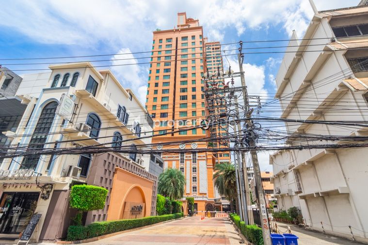 Aguston Sukhumvit 22