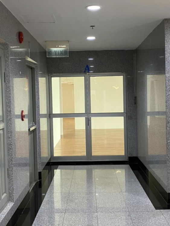 picture Office for rent on Si Phraya Road - 9/9