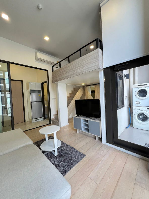 picture Chewathai Residence Asoke, 35 sq m Duplex, great price, mid-level. Interested? Call or add me on Line. - 4/14