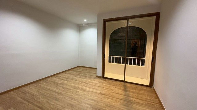 picture Town House For Sale On Nut 48 Bangkok - 7/8