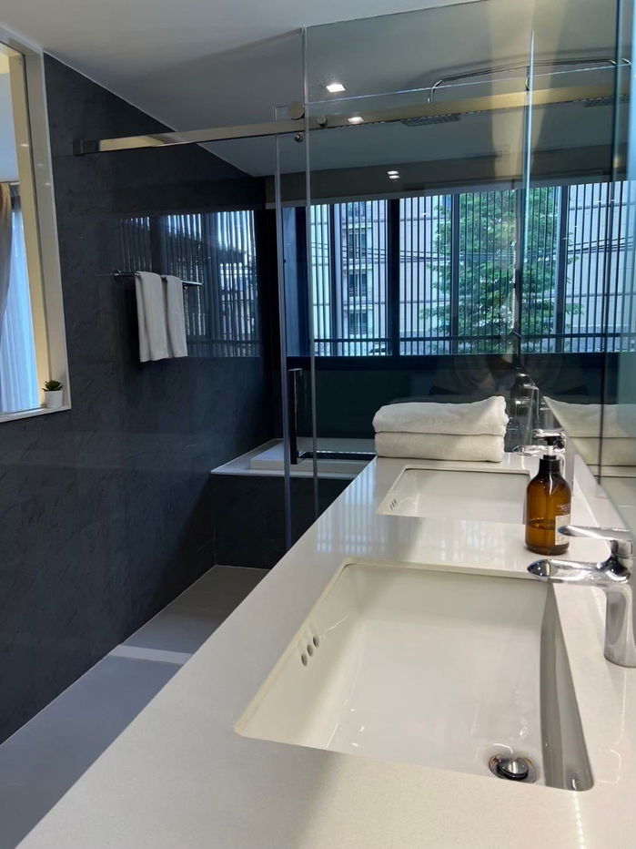 picture Low-rise condo, 2 Bedroom 2 Bathroom 65 sqm for Rent, 3 minutes walk to BTS Thonglor station, ready to move! - 7/12