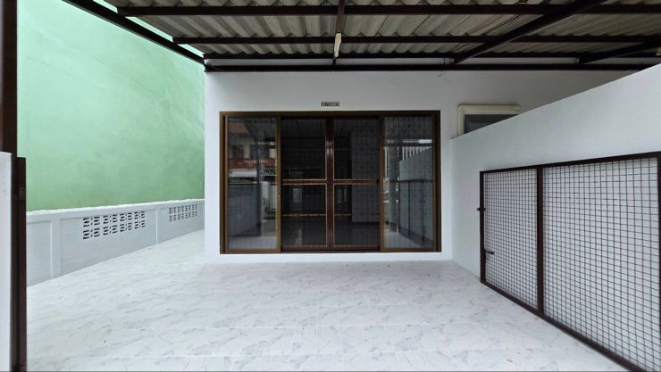picture Good house rental, convenient transportation, near both electric trains and KU - 2/10