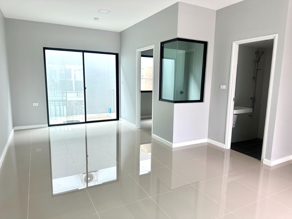 picture House for sale at Siri place Wongwaen Lamlukka-Ready to move in by Sansiri. - 6/24