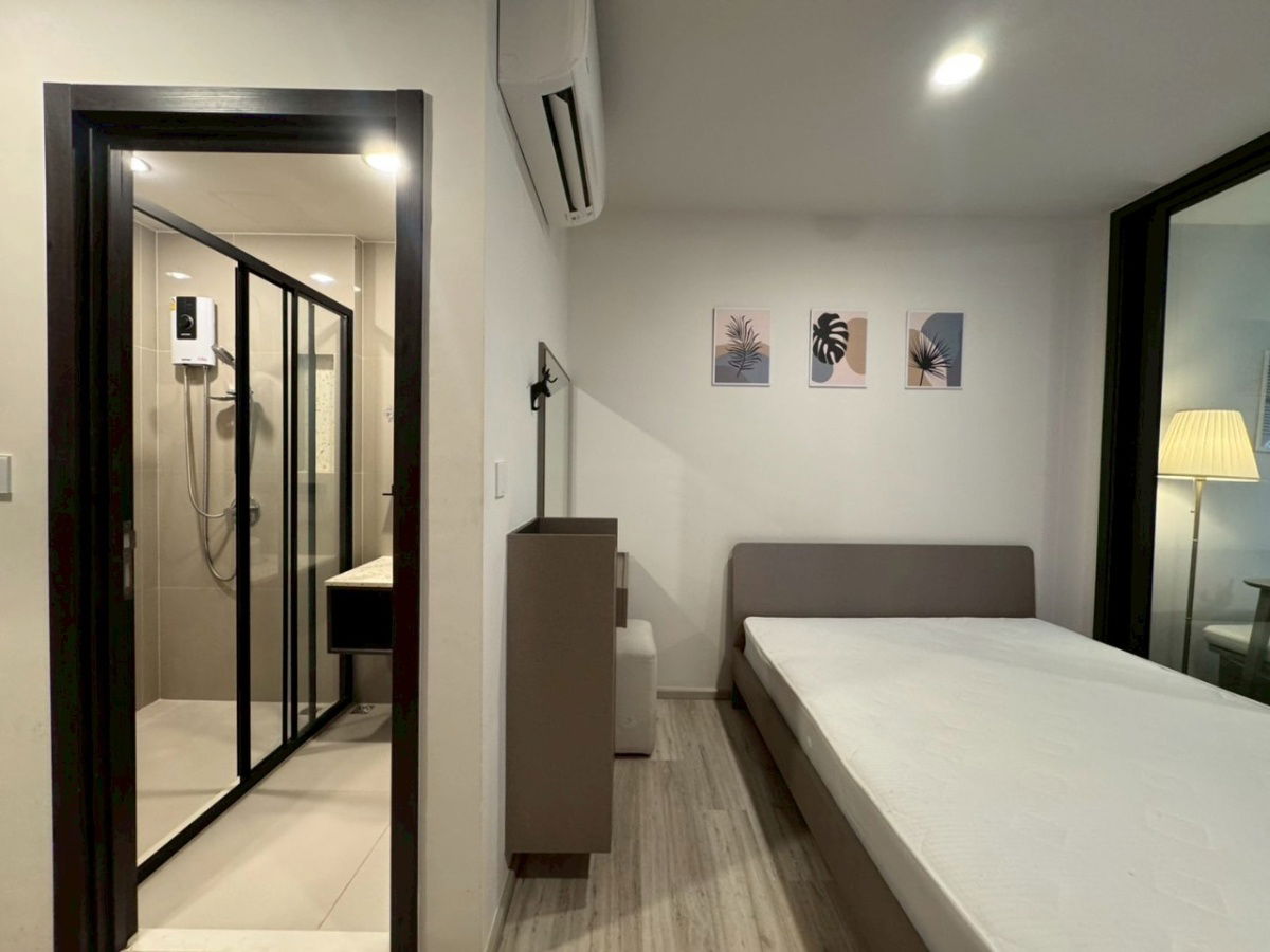 picture Condo for Rent : XT Huaikhwang  Schedule a viewing 👉 Line: @propertybkk1 - 3/11