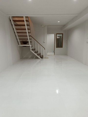 picture Town House For Sale On Nut 48 Bangkok - 3/8