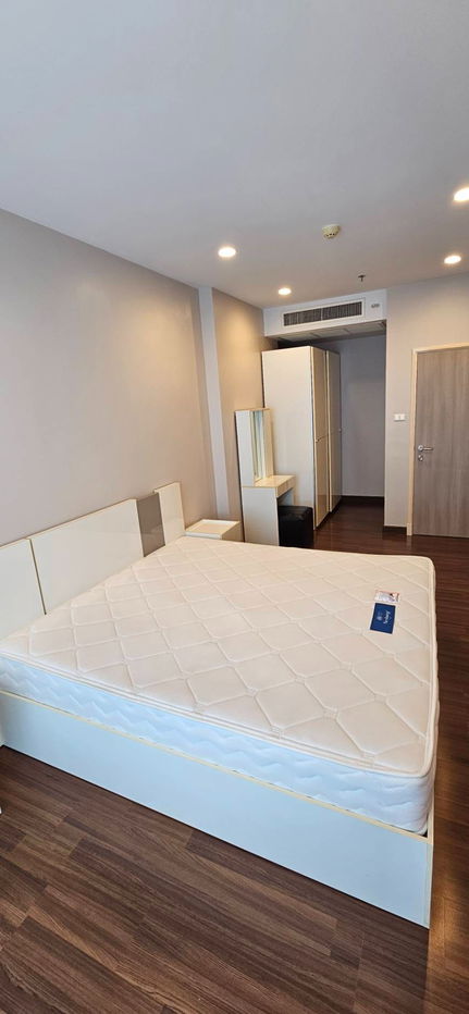 picture Code: KJ8040  for rent Supalai Lite Sathorn - Charoenrat // Line ID: @kjcondo (with @) // - 12/19