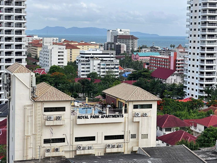 picture VIEW TALAY 1 B   CONDOMINIUMS  - 19/21