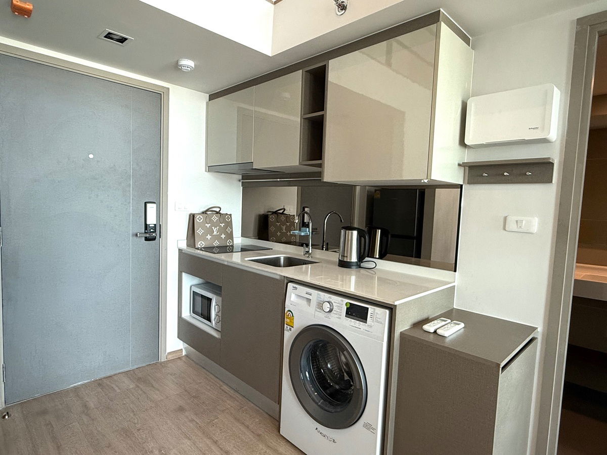 รูป 2 ห้องนอน loft 52ตรม. ไอดีโอ พระราม9 อโศก เช่า - รูปที่ 10/30
