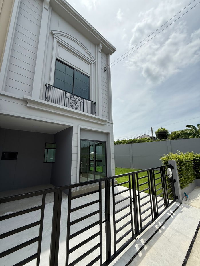 รูป ข้อมูลประกาศ 🏡ขายบ้านโครงการแสนสิริ ทำเลใกล้ห้างเมกาบางนา ใกล้บางนา-ตราด เพียง 3กิโลเมตร โครงการ สิริเพลส เมกาบางนา - รูปที่ 1/16