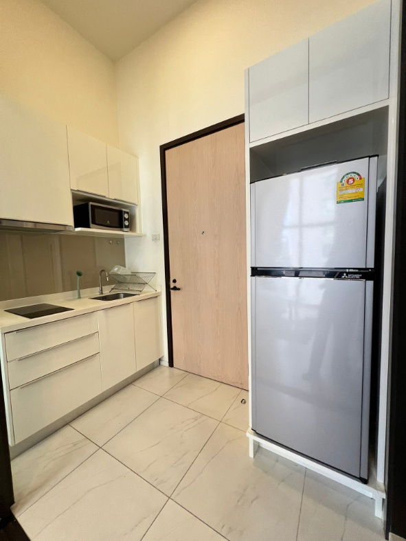 picture Chewathai Residence Asoke, 35 sq m Duplex, great price, mid-level. Interested? Call or add me on Line. - 11/14