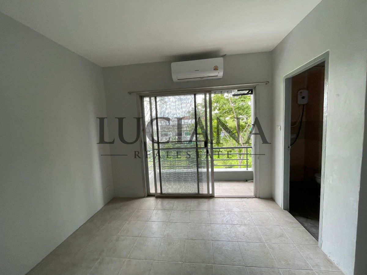 picture  🏡 3-story townhouse for rent, corner unit, near MRT Sutthisan, prime location for living & home office! ✨ - 9/12