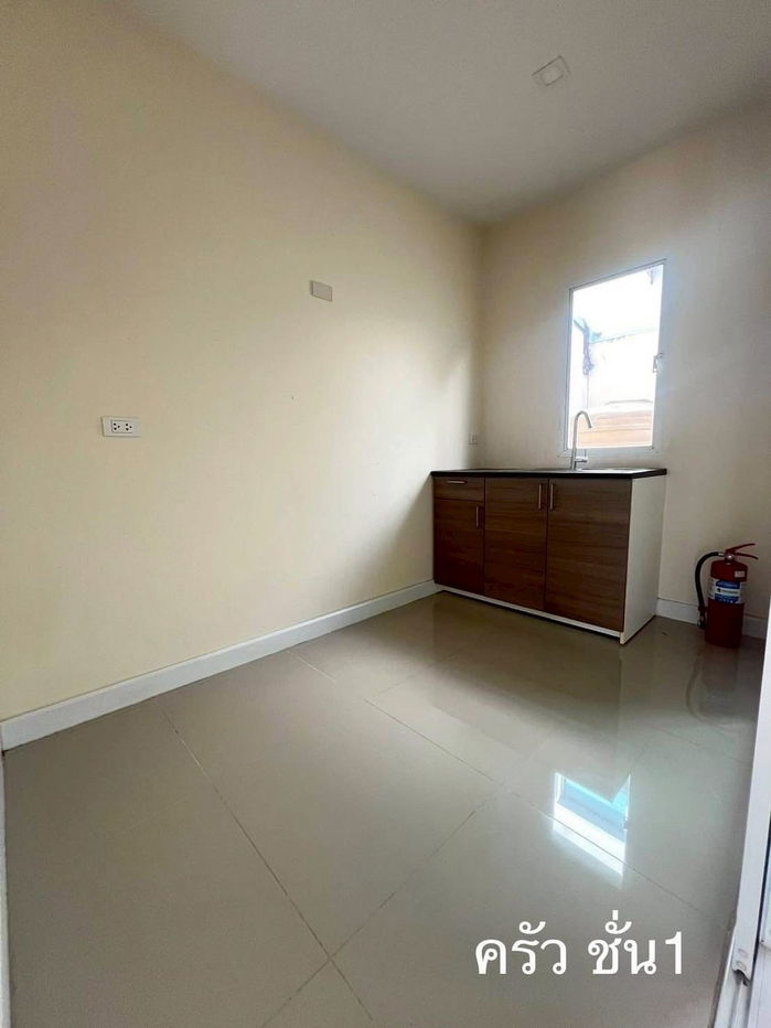 รูป 📍ให้เช่าทาวน์โฮม 3 ชั้น | 3 ห้องนอน 3 ห้องน้ำ โครงการ พาทิโอ้ วงแหวน–อ่อนนุช 🔥 เช่า 20,000 บาท/เดือน   เพียง15นาทีถึงสนามบินสุวรรณภูมิ - รูปที่ 11/15