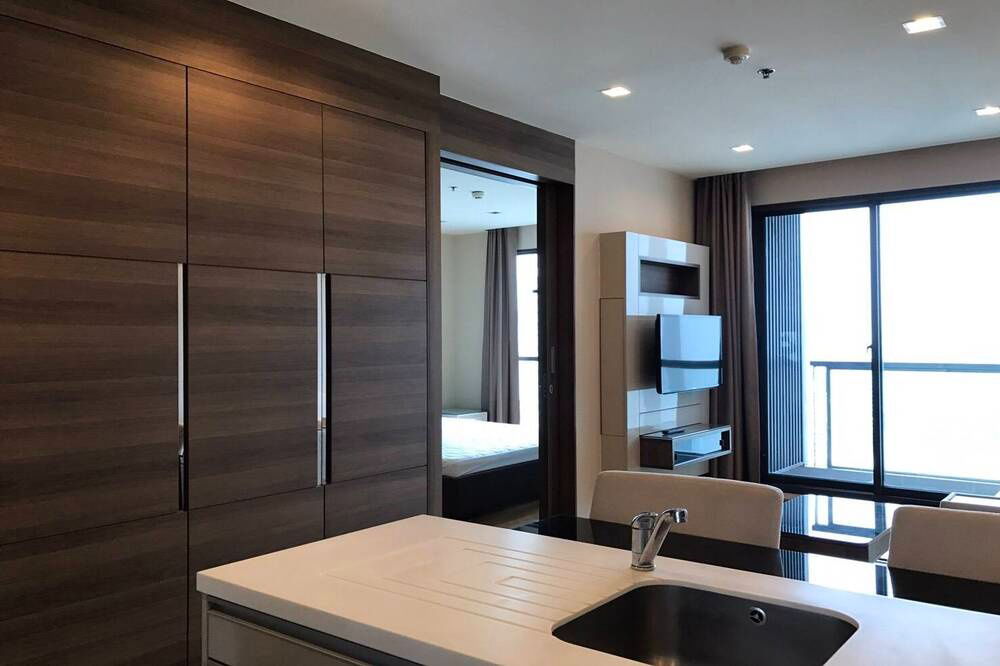 picture 🔥 For Rent !! 🔥 Code C20221201465.........The Address Sathorn, 1 bedroom, 1 bathroom, high floor 23++, East Facing, furnished, ready to move in 📣📣 - 3/6