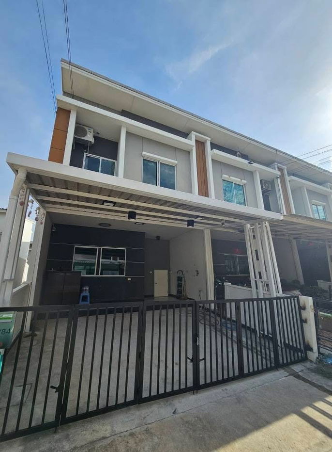 รูป 🏡 บ้านว่างให้เช่า หลังริม ศรีด่าน 22 – ใกล้ BTS ศรีลาซาล ✅ พร้อมอยู่ เฟอร์ครบ จอดรถ 2 คัน 📍หมู่บ้านพลีโน่ ศรีด่าน 22 (หลังโรงเรียนไทย-สิงคโปร์) - รูปที่ 7/17
