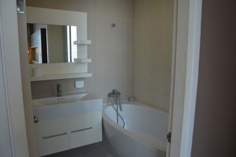picture 🔥 For Rent !! 🔥 Code C20221206628..........Baan Siri 31, 1 bedroom, 1 bathroom, high floor 13++, furnished, ready to move in 📣📣 - 9/9