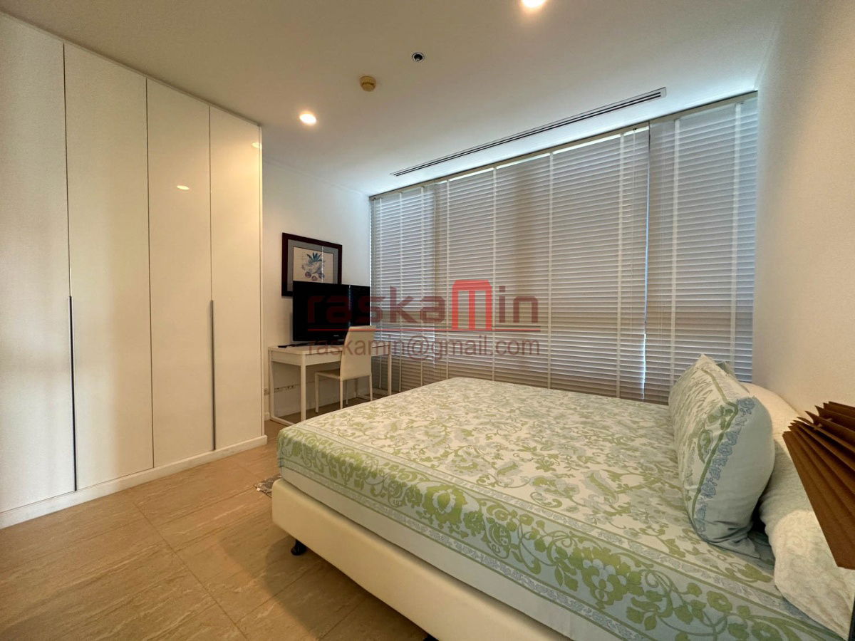 picture Northpoint Wongamat – Spacious 3-Bedroom Condo for Sale | Foreign Quota - 15/34