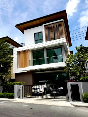 ทาวน์โฮมให้เช่า : P0199 ให้เช่าบ้านเดี่ยว 3 ชั้น AQ Arbor สวนหลวง ร.9 – พัฒนาการ | เลี้ยงสัตว์ได้ ใกล้ชุมชนคุณภาพ