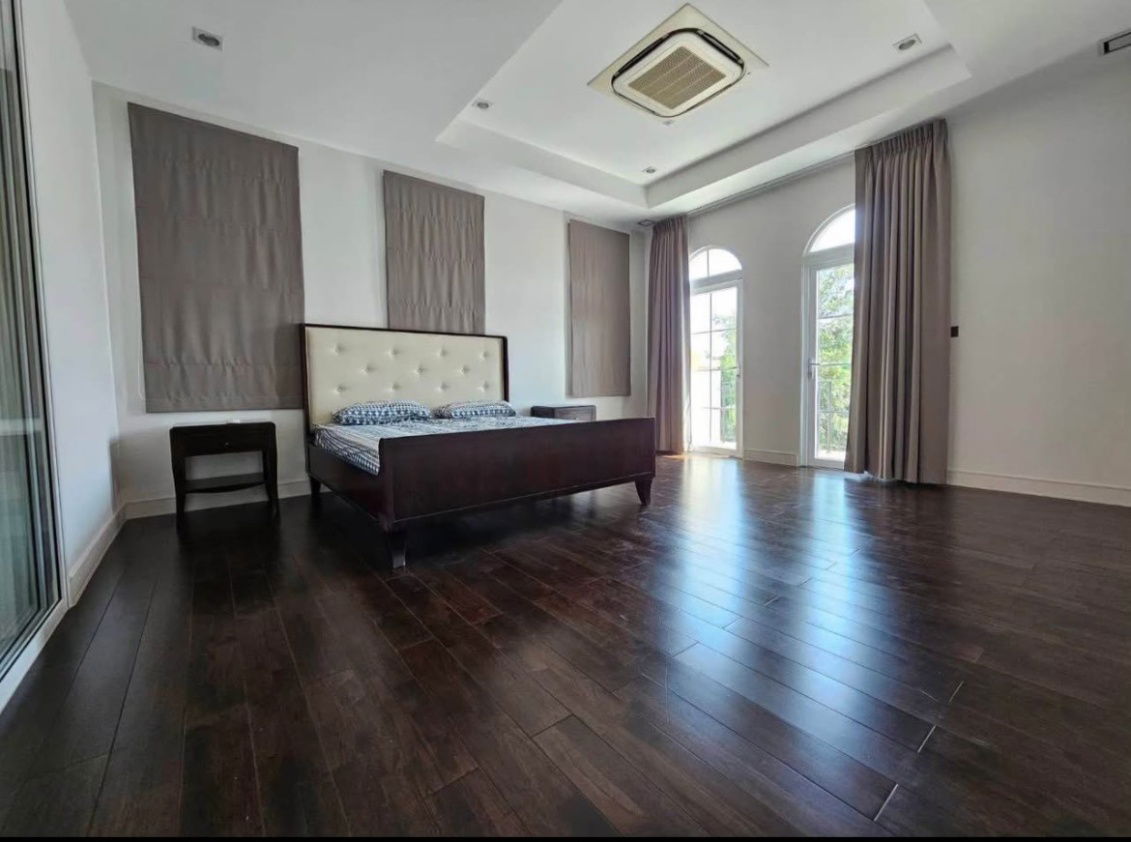 picture P0194 Luxury Mansion for Sale - Nantawan Bangna Km.7 - 2/5