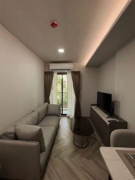 Chapter Thonglor                       25 