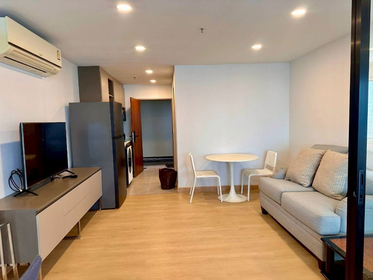 picture For Rent | 1 bedroom 40 sq.m.  large room with superb decorated only 25,000 baht.  - 4/6