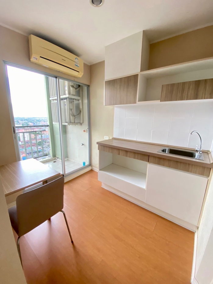 รูป code : B15 ให้เช่าคอนโด ลุมพินี คอนโดทาวน์ นวมินทร์-รามอินทรา (Lumpini Condo Town Nawamin-Ramintra) | ห้องสูง ชั้น 24 วิวโล่ง พร้อมเข้าอยู่ - รูปที่ 12/17