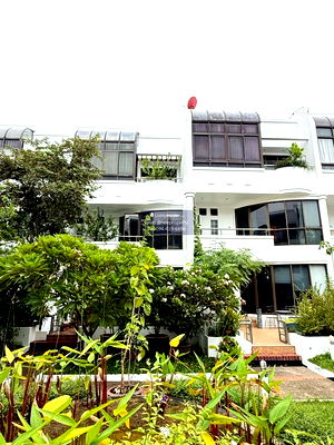 เช่าทาวน์โฮม เขตยานนาวา : ให้เช่าบ้าน4ชั้น ใกล้King’s college เฟอร์ครบ พร้อมอยู่ ใกล้สาทร สีลม พระราม3 ซอยนนทรี