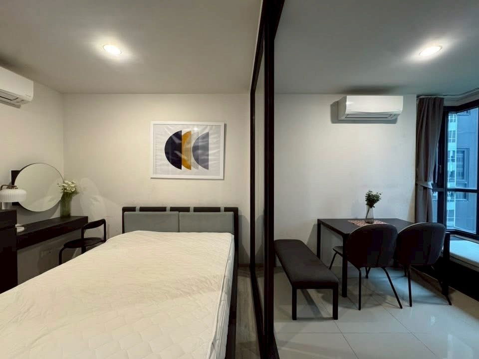 picture Condo for Rent : XT Huaikhwang  Schedule a viewing 👉 Line: @propertybkk1 - 2/10