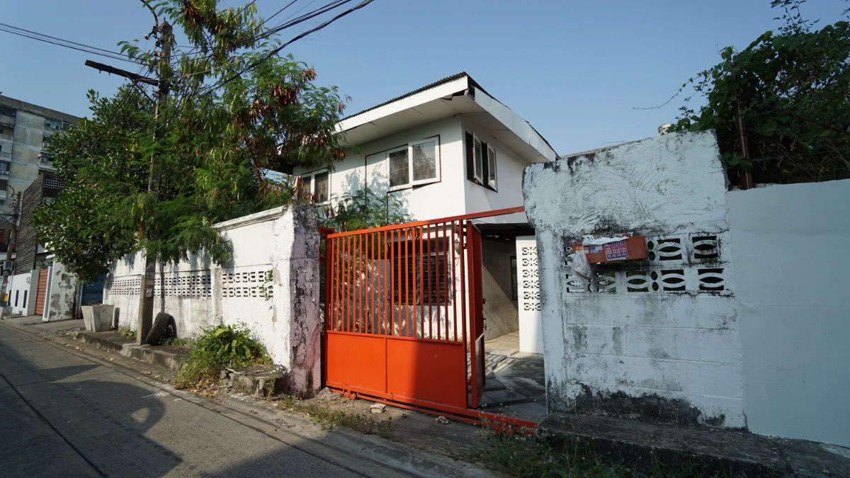 รูป บ้านเย็นอยู่สบาย แถมแอร์ให้ เป็นแหล่งคนอยู่เยอะ มีร้านสะดวกซื้อ - รูปที่ 8/8