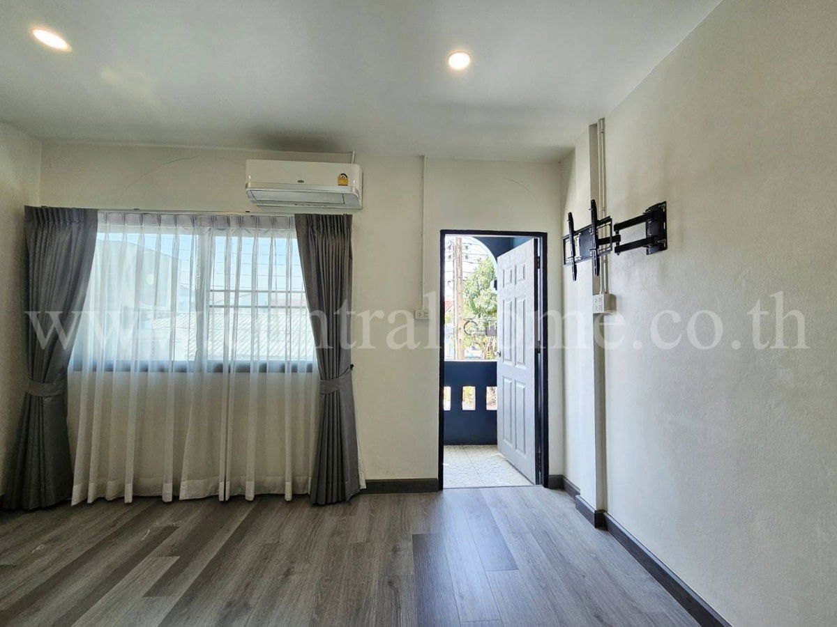 รูป ทาวน์เฮ้าส์ คู้บอน 27 แยก 48 รีโนเวทใหม่ พร้อมอยู่ - รูปที่ 11/19