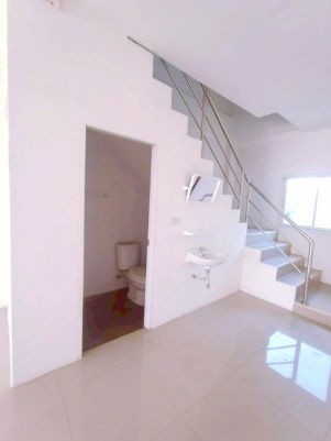 picture PTT Rama 2 Km.35 Thonburi-Pak Tho Samut Sakhon Hospital 3.6 km.  4-story commercial bu - 4/8