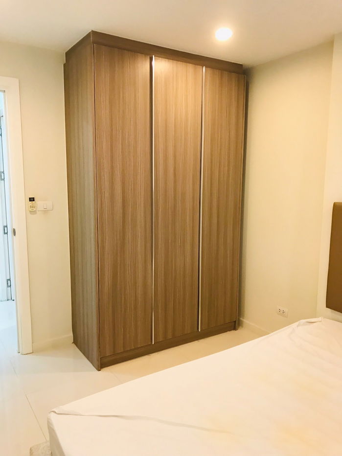 รูป ✅ New ขนาด 62 ตร.ม. New 2 น 2 น้ำ คอนโดอิลิเม้นท์ ห้องสวย อยู่สบาย เฟอร์นิเจอร์ครบ เครื่องใช้ไฟฟ้า ครบพร้อม เครื่องซักผ้า ป้าแหม่ม Tel/Line:0992982923 - รูปที่ 6/24
