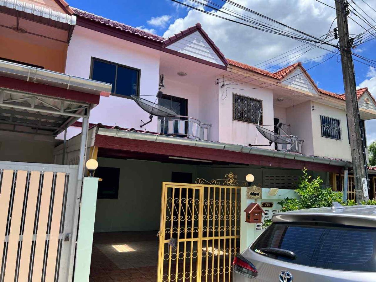 รูป ขายทาวน์เฮ้า 2ชั้น ขนาด 2 ห้องนอน 2 ห้องน้ำ ที่ดิน 24 ตรว.   หมู่บ้าน บ้านนำโชค ซอยเพชรเกษม58 ถนนพุทธมณฑลสาย1  - รูปที่ 18/26