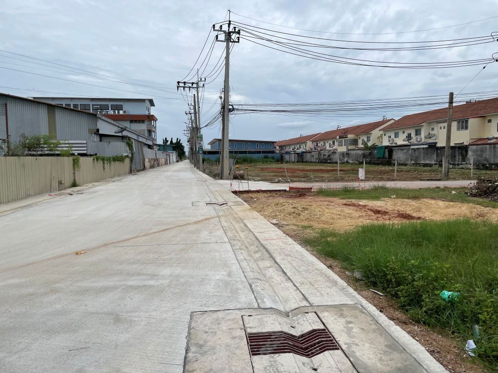 รูป ขายที่ดินถมแล้ว แปลงสวย ขนาด 608 ตรว. ติดถนน 2 ด้าน บางกะดี่ 19 แยก 8 และ เทียนทะเล 20 แยก 14 ใกล้ถนนวงแหวนกาญจนาภิเษก - รูปที่ 6/12