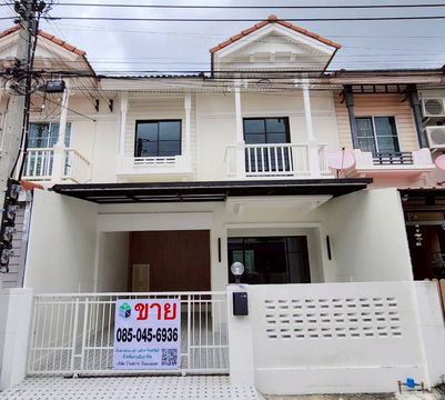 ขายทาวน์โฮม ท่าอิฐรัตนาธิเบศร์รีโนเวทใหม่สวยมากๆ 3 ห้องนอน 2 ห้องน้ำพร้อมเข้าอยู่เพียง 2.59mb