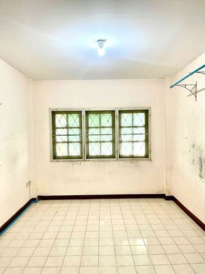 รูป ขายบ้านทาว์นเฮ้าส์ 2 ชั้น มบ.ทรัพย์ประเสริฐ 17.1 ตร.วา ทำเลลาดกระบัง-หลวงแพ่ง ใกล้สนามบินสุวรรณภูมิ - รูปที่ 5/9