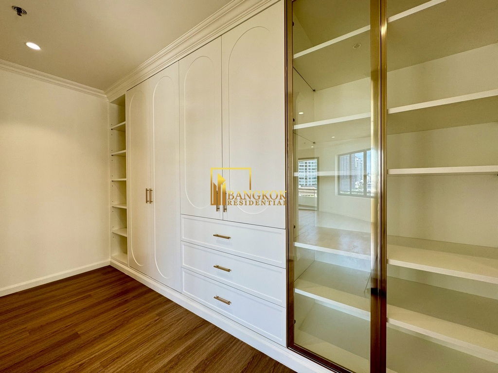 รูป Moon Tower | Renovated 3 Bedroom Condo For Sale in Ekkamai - BR2036CD - รูปที่ 20/42