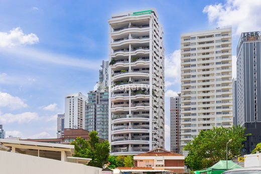 Project Le Raffine Sukhumvit 24 Picture - 1/11
