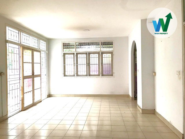 รูป ขายบ้านหลังมุม สภาพดี 31.4 ตร.ว.  3 ห้องนอน 3 ห้องน้ำ 2 ที่จอดรถ ใกล้รถไฟฟ้าสถานีหลักหก - รูปที่ 3/9