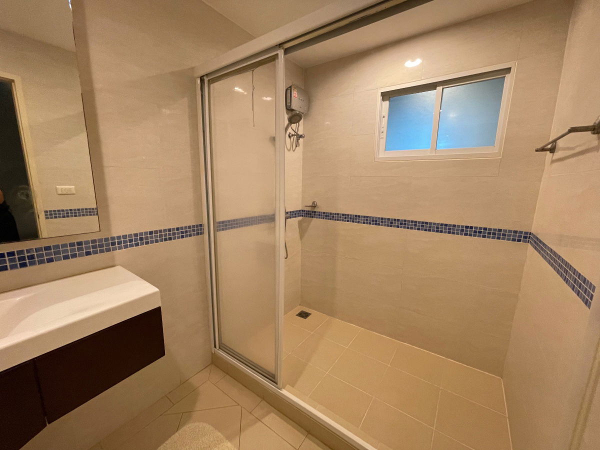 picture (For Rent)  Good Price! 1 Bed 1 Bath 46.5 Sqm. Fully furnished - READY TO MOVE IN - 9/11