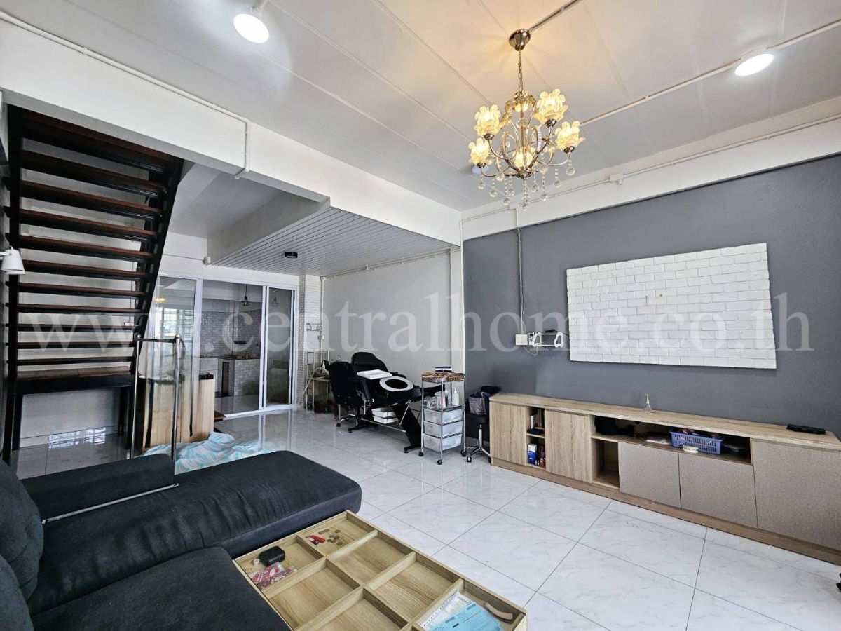 รูป ทาวน์เฮ้าส์ คู้บอน 27 แยก 48 รีโนเวทใหม่ พร้อมอยู่ - รูปที่ 3/19